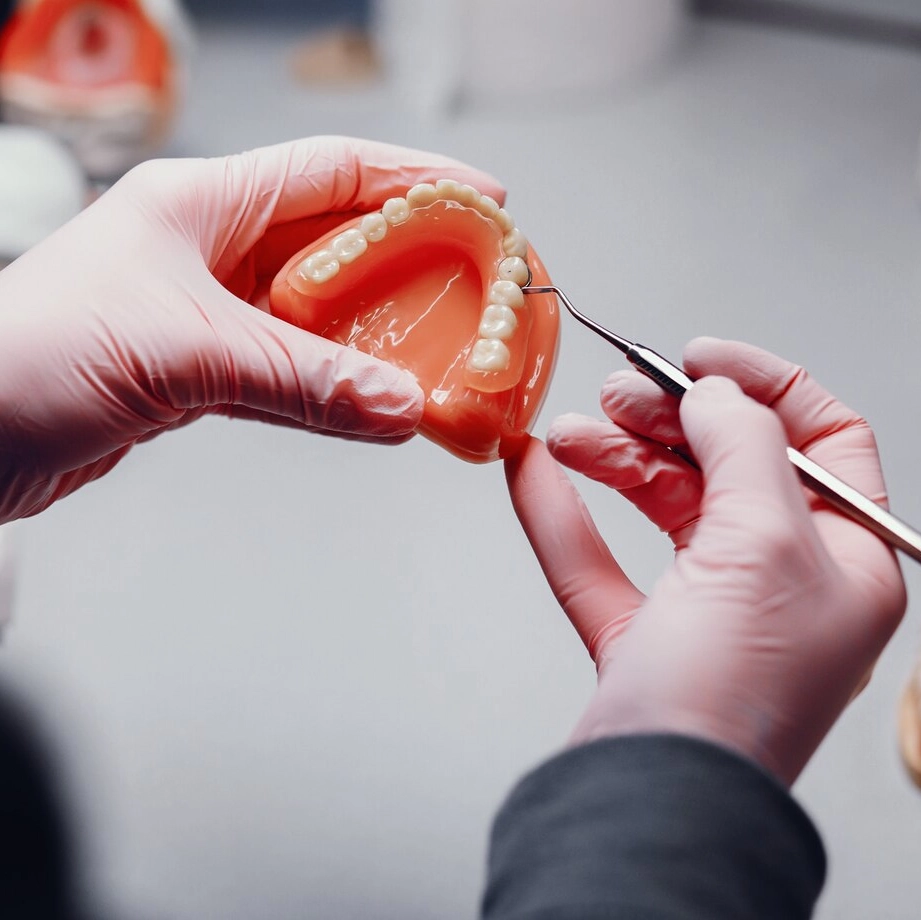 Dentures Six Point Dental